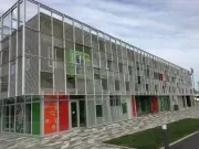 Osłony elewacyjne z siatki cięto-ciągnionej w Frederiksbergu, Dania