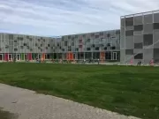 Osłony elewacyjne z siatki cięto-ciągnionej w Frederiksbergu, Dania